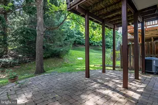 9551 Lagersfield Cir, Vienna, VA 22181 - Photo 40