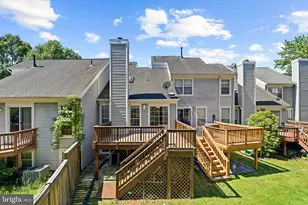 6182 Stonepath Cir, Centreville, VA 20120 - Photo 48