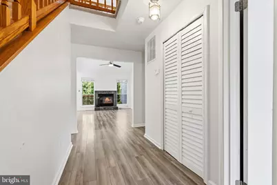 6182 Stonepath Circle, Centreville, VA 20120 - Photo 6