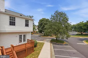 5906 Bridgetown Ct, Burke, VA 22015 - Photo 30