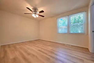 2901 Piney Grove Ct, Fairfax, VA 22031 - Photo 14