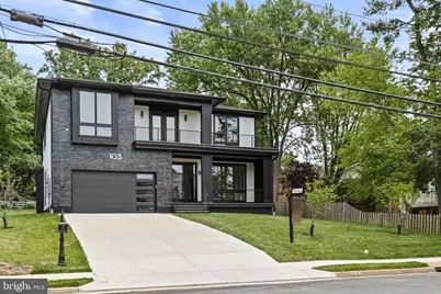 103 Saint Andrews Drive NE, Vienna, VA 22180 - Photo 2