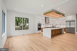 103 St Andrews Dr NE, Vienna, VA 22180 - Photo 18