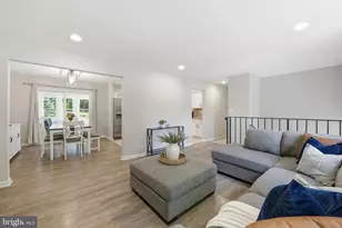 1811 Cranberry Ln, Reston, VA 20191 - Photo 6