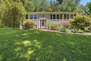 1811 Cranberry Ln, Reston, VA 20191 - Photo 1