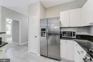 11355 Aristotle Dr, Fairfax, VA 22030 - Photo 18
