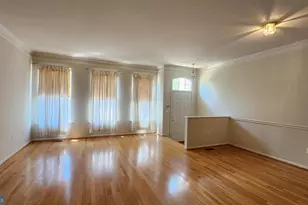 7719 Sullivan Cir, Alexandria, VA 22315 - Photo 4