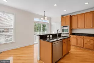 106 Meeting House Station Square, Herndon, VA 20170 - Photo 4