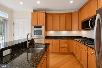 106 Meeting House Station Square, Herndon, VA 20170 - Photo 6