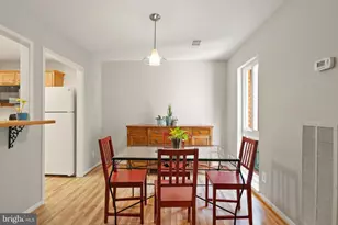 11835 Shire Ct, Reston, VA 20191 - Photo 10