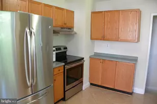 3720 Terrace Dr, Annandale, VA 22003 - Photo 6