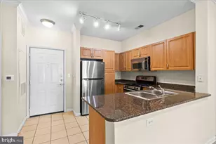 12913 Centre Park Cir, Herndon, VA 20171 - Photo 8