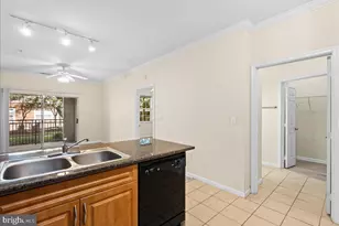 12913 Centre Park Cir, Herndon, VA 20171 - Photo 8