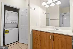12913 Centre Park Cir, Herndon, VA 20171 - Photo 20