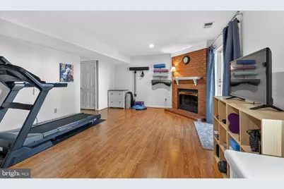 13830 Bridlington Court, Centreville, VA 20120 - Photo 6