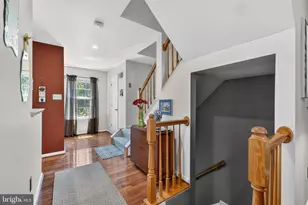 13830 Bridlington Ct, Centreville, VA 20120 - Photo 8