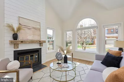 6615 Anthony Crest Square, McLean, VA 22101 - Photo 4