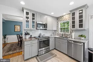5835 Stone Ridge Dr, Centreville, VA 20120 - Photo 10