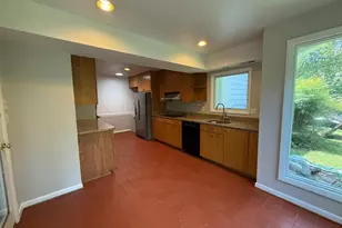 6534 Jay Miller Dr, Falls Church, VA 22041 - Photo 8