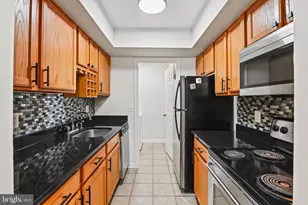 14905 Rydell Rd, Centreville, VA 20121 - Photo 4
