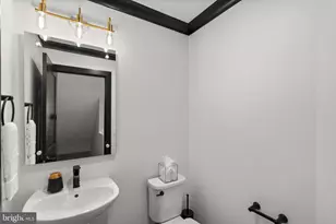 7361 Blade Dr, Falls Church, VA 22042 - Photo 28