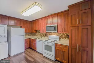 8360 Greensboro Dr, McLean, VA 22102 - Photo 20