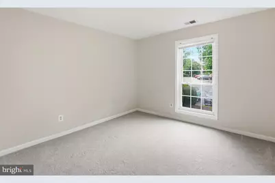 10120 Oakton Terrace Road, Oakton, VA 22124 - Photo 4