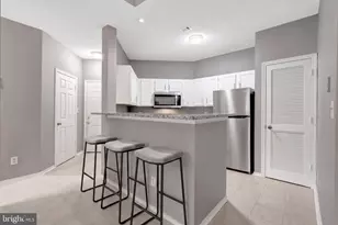4413 Fair Stone Dr, Fairfax, VA 22033 - Photo 2