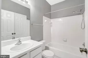 4413 Fair Stone Dr, Fairfax, VA 22033 - Photo 8