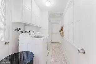 9023 Windflower Ln, Annandale, VA 22003 - Photo 20