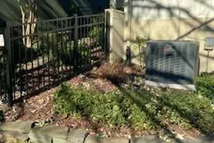 1823 N Shore Ct, Reston, VA 20190 - Photo 2