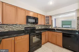 6012 Crown Royal Cir, Alexandria, VA 22310 - Photo 6