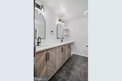 2121 Cabots Point Lane, Reston, VA 20191 - Photo 10