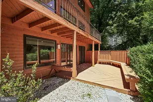 2121 Cabots Point Ln, Reston, VA 20191 - Photo 4