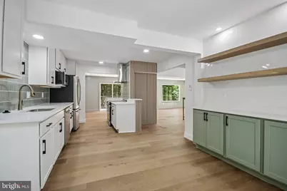 2121 Cabots Point Lane, Reston, VA 20191 - Photo 4
