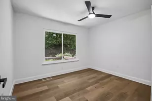 2121 Cabots Point Ln, Reston, VA 20191 - Photo 12