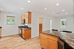 7712 Dolly Dr, Lorton, VA 22079 - Photo 22