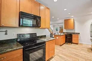 7712 Dolly Dr, Lorton, VA 22079 - Photo 20