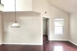 4327 Pembrook Village Dr, Alexandria, VA 22309 - Photo 6