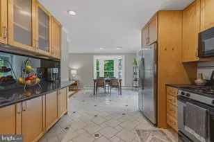 12006 Wayland St, Oakton, VA 22124 - Photo 14