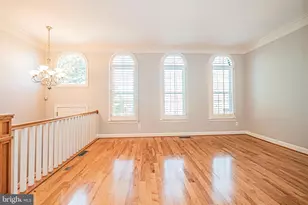 5448 Edsall Ridge Pl, Alexandria, VA 22312 - Photo 4