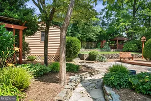 7222 Wayne Dr, Annandale, VA 22003 - Photo 40