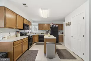 6506 Old Coach Ct, Alexandria, VA 22315 - Photo 22