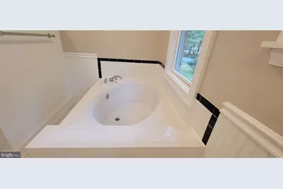 8325 Westchester Drive, Vienna, VA 22182 - Photo 18