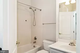 7489 Carriage Hills Dr, McLean, VA 22102 - Photo 22