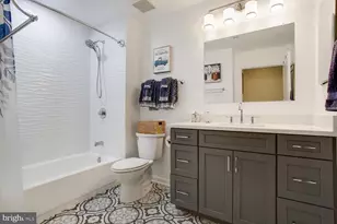5563 Seminary Rd, Falls Church, VA 22041 - Photo 16