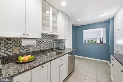 11124 Glade Drive, Reston, VA 20191 - Photo 10