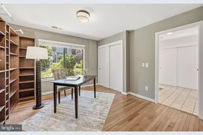 11124 Glade Drive, Reston, VA 20191 - Photo 12