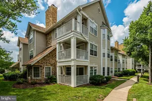 5632 Willoughby Newton Dr, Centreville, VA 20120 - Photo 1