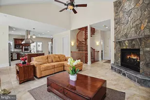 5985 St Catherines Ln, Lorton, VA 22079 - Photo 14